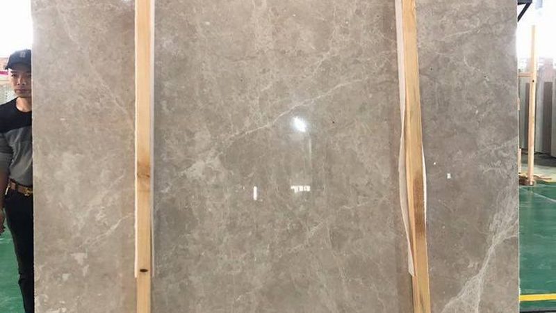 在装修过程中，石材作为重要的装饰材料，其价格构成主要包括以下几个方面：